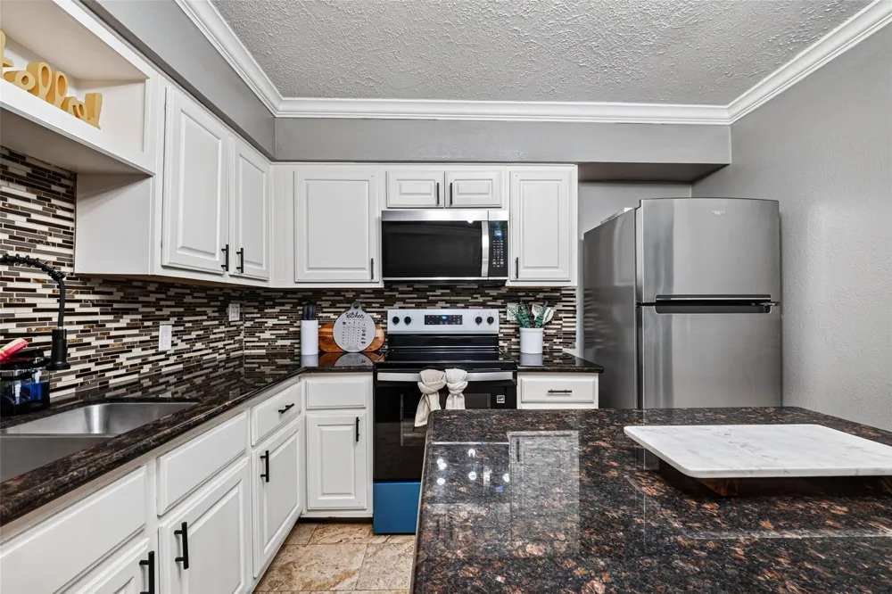 6114 S Greenpark Drive Houston, TX 77072