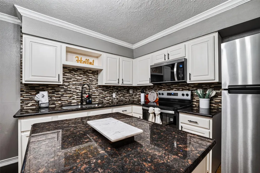 6114 S Greenpark Drive Houston, TX 77072