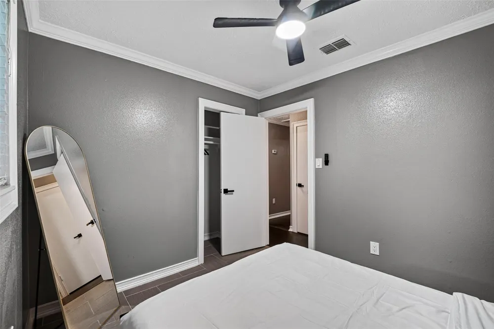 6114 S Greenpark Drive Houston, TX 77072