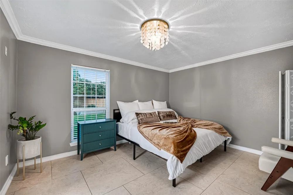 6114 S Greenpark Drive Houston, TX 77072