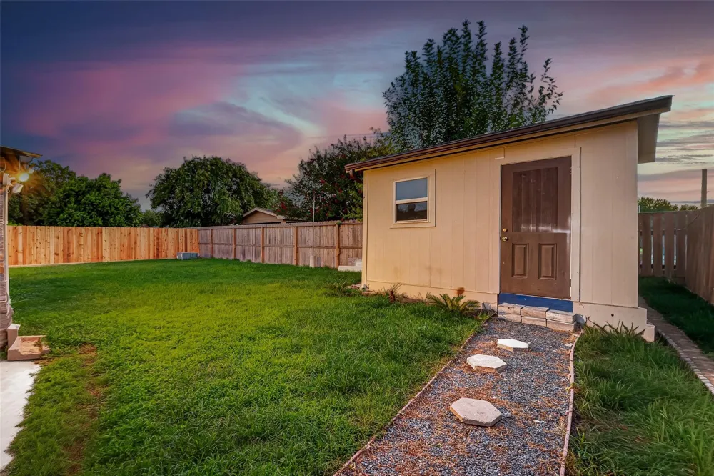 6114 S Greenpark Drive Houston, TX 77072