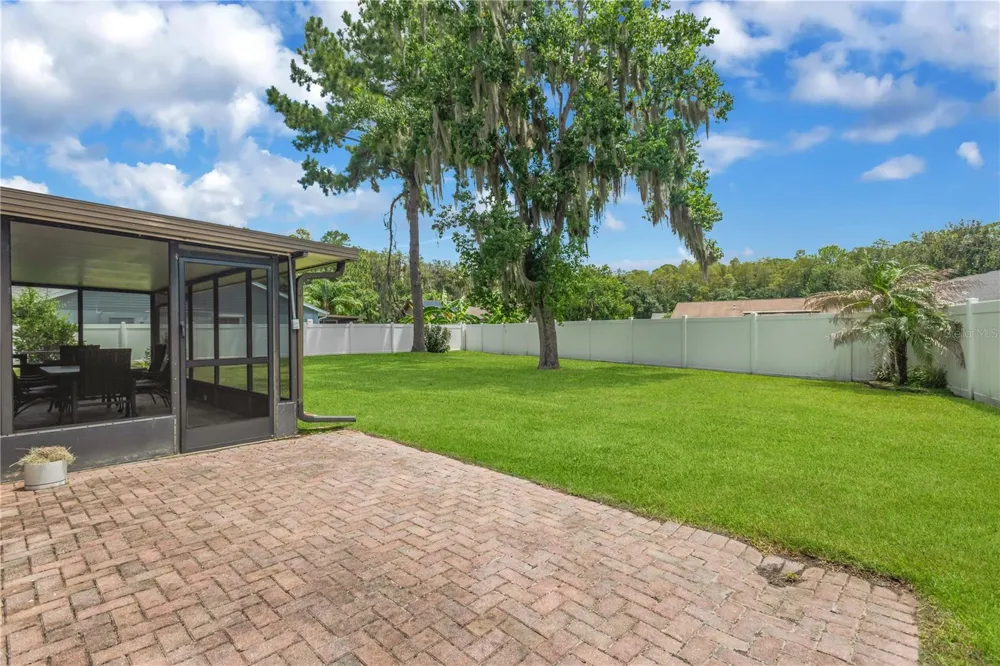 819 JACARANDA DRIVE Oldsmar, FL 34677