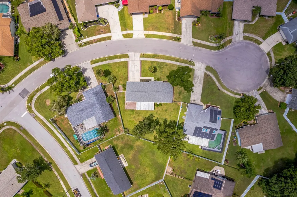819 JACARANDA DRIVE Oldsmar, FL 34677