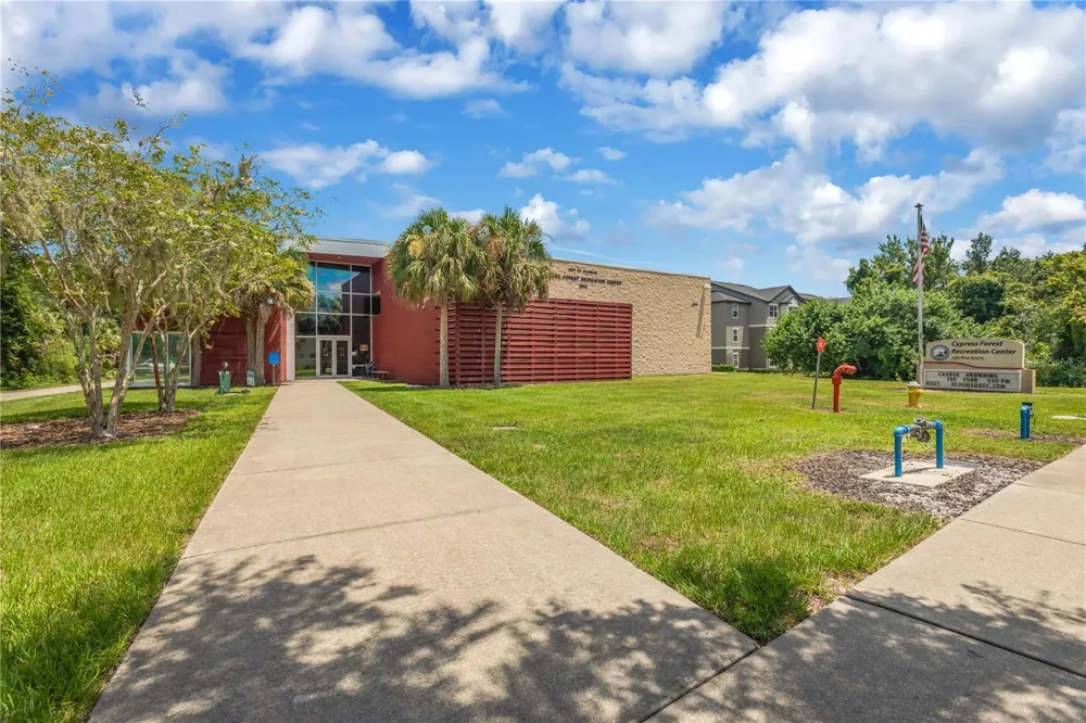 819 JACARANDA DRIVE Oldsmar, FL 34677