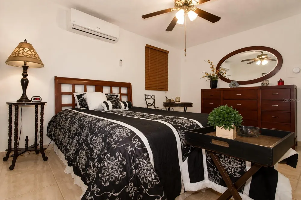Calle 1 QUINTAS DE CANDELERO #C26 Humacao, PR 00791