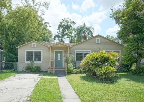 810 W WOODLAWN AVENUE