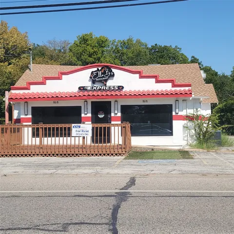 808 W Ennis Avenue
