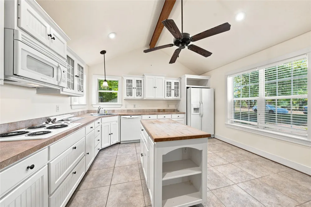 8418 County Road 3613 Murchison, TX 75778