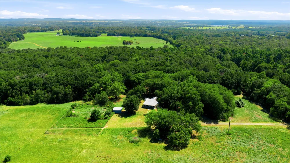 8418 County Road 3613 Murchison, TX 75778