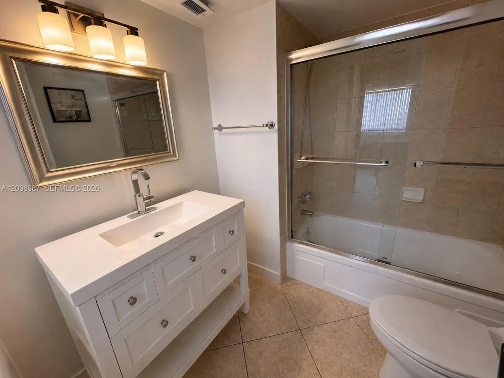 2780 NE 183rd St #810 Aventura, FL 33160
