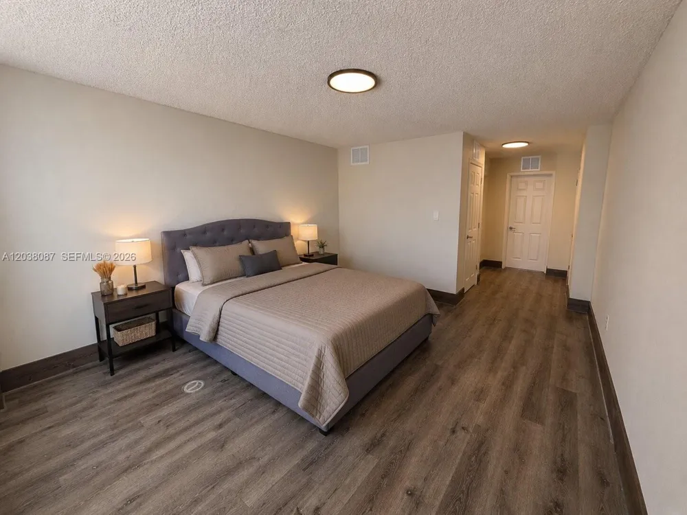 2780 NE 183rd St #810 Aventura, FL 33160