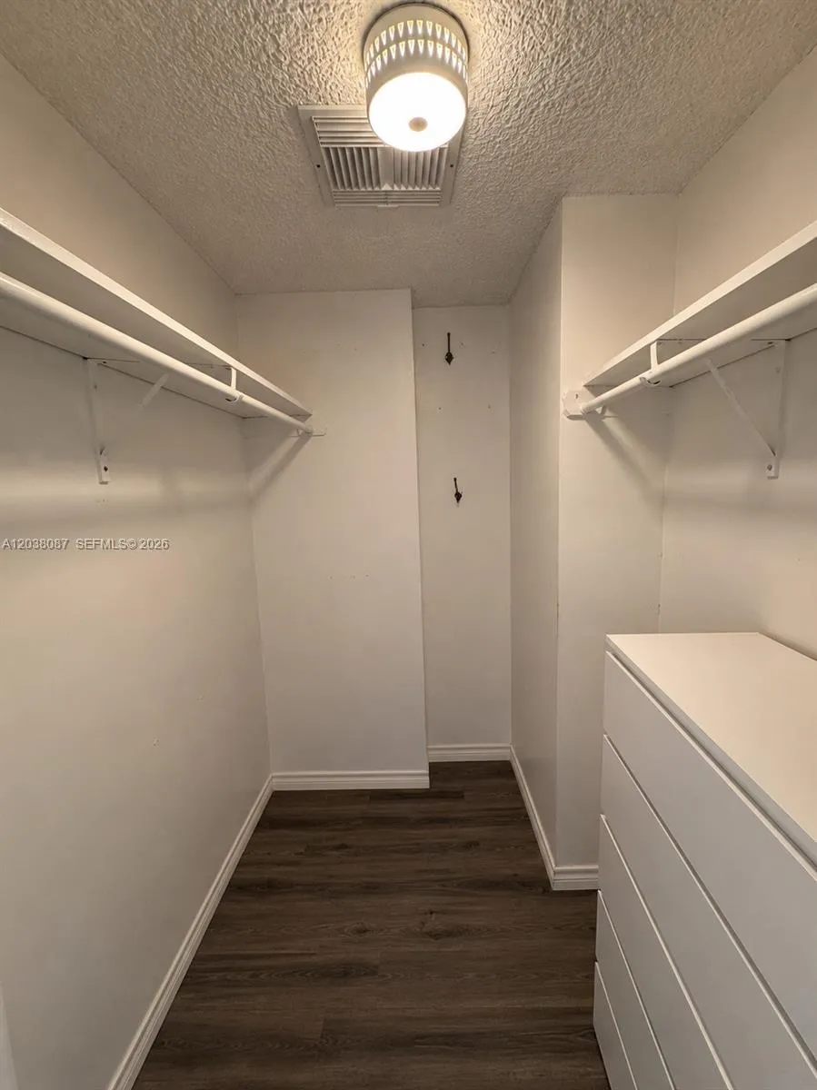 2780 NE 183rd St #810 Aventura, FL 33160