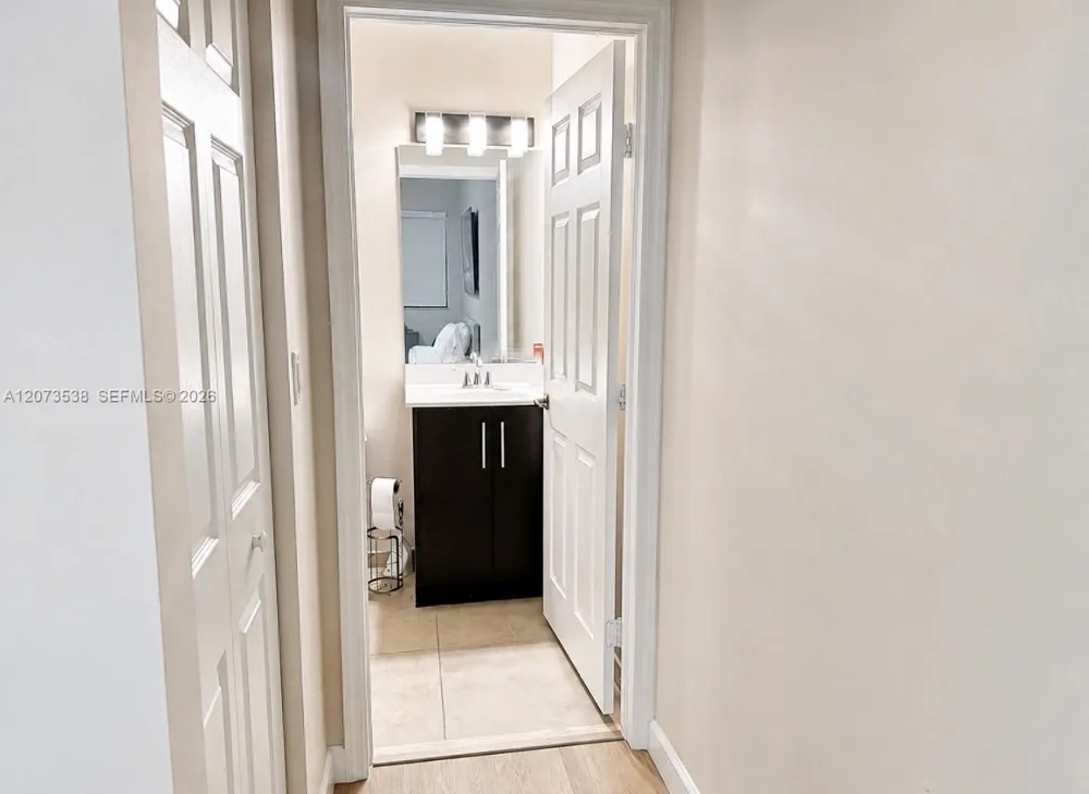 5930 NW 104th Path Doral, FL 33178
