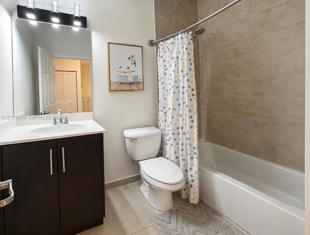 5930 NW 104th Path Doral, FL 33178