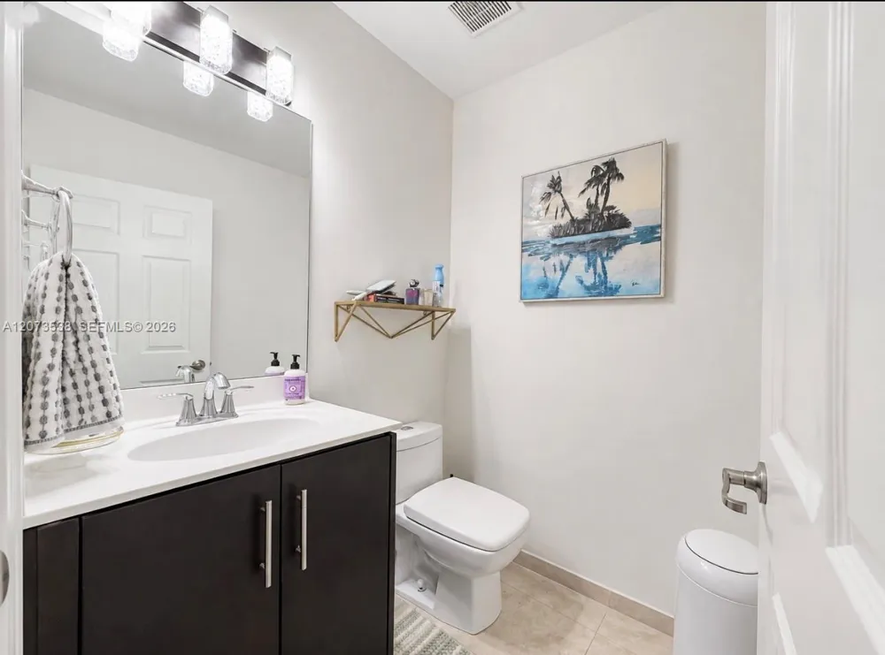 5930 NW 104th Path Doral, FL 33178