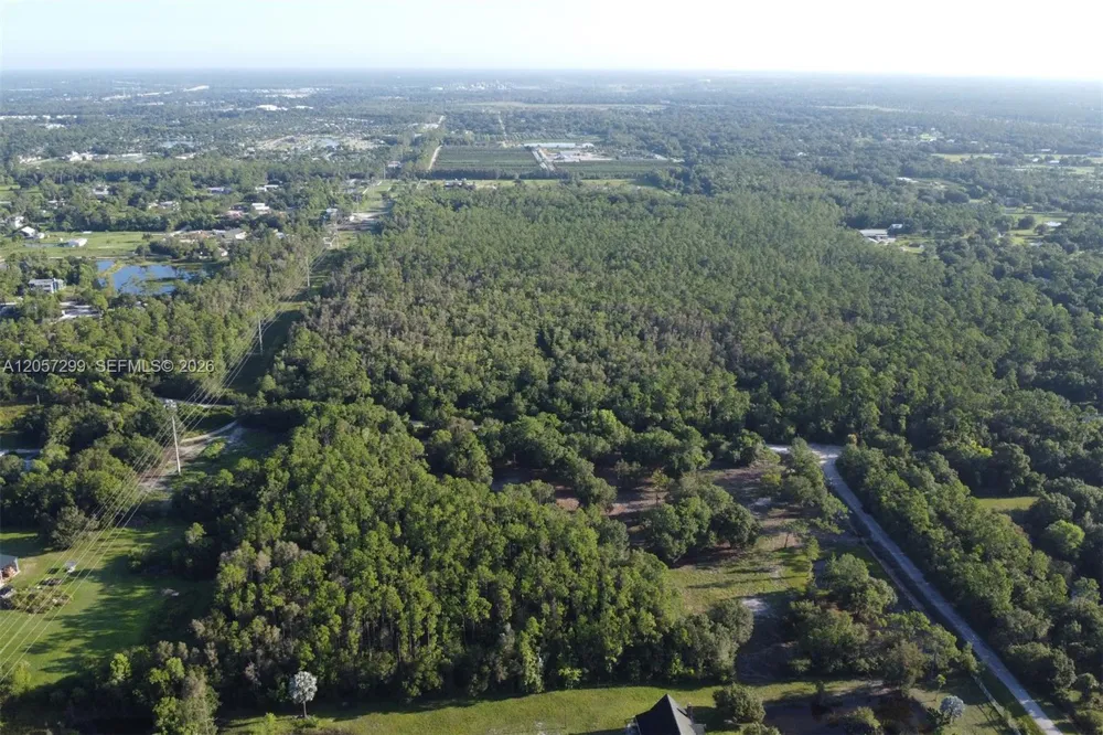 6700 Louella dr Fort Myers, FL 33905