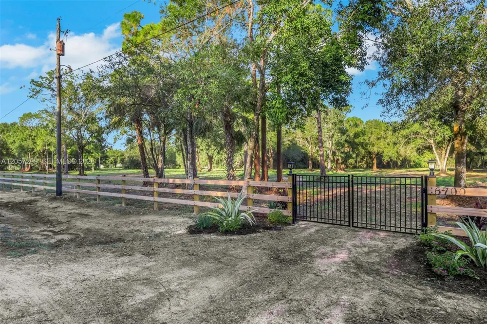 6700 Louella dr Fort Myers, FL 33905