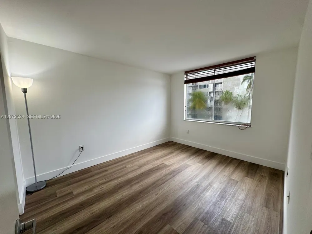 1720 NW N River Dr #408 Miami, FL 33125