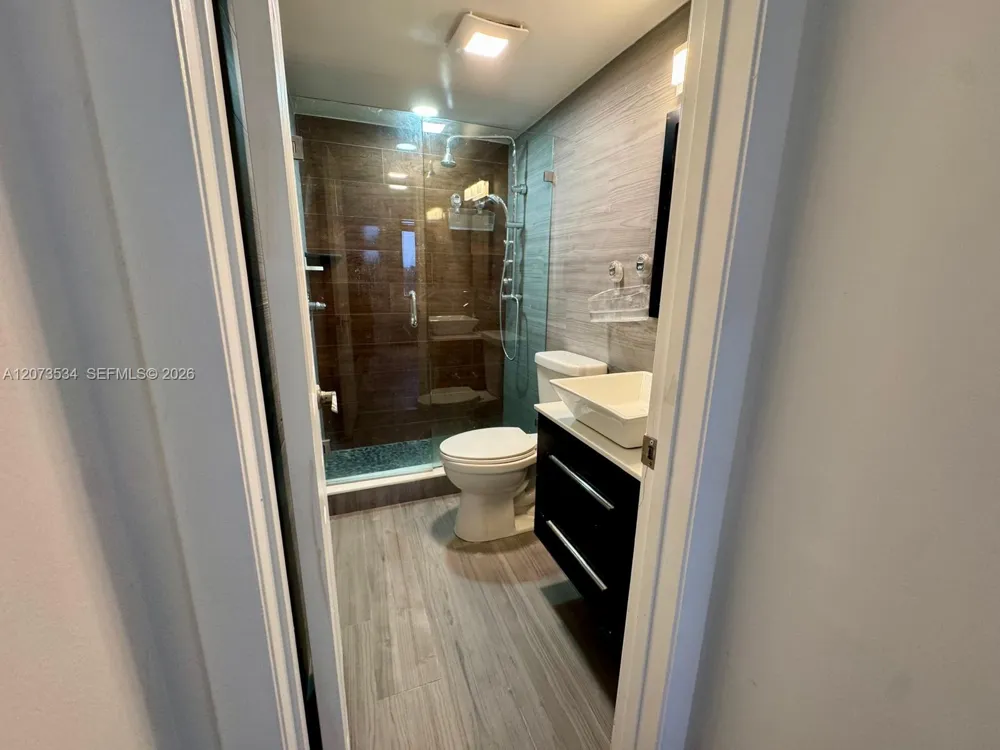 1720 NW N River Dr #408 Miami, FL 33125