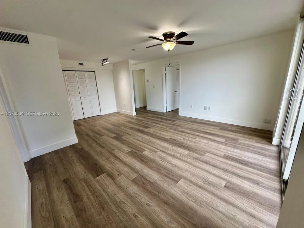 1720 NW N River Dr #408 Miami, FL 33125
