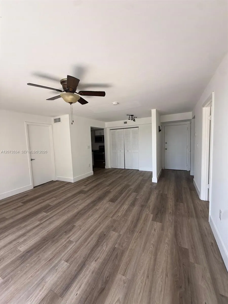 1720 NW N River Dr #408 Miami, FL 33125