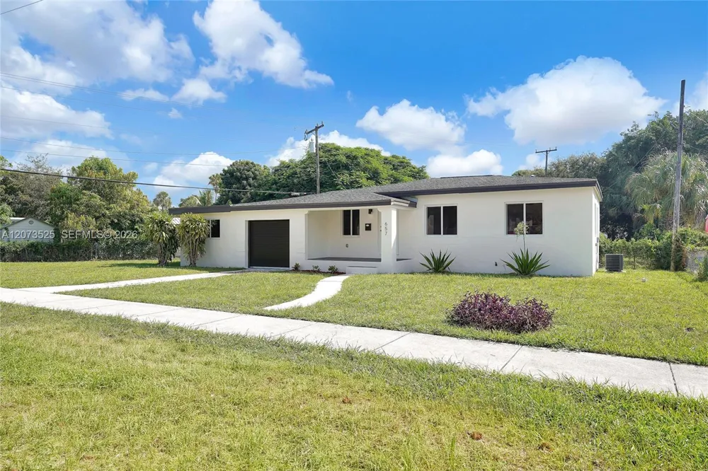 657 Ahmad St Opa-Locka, FL 33054