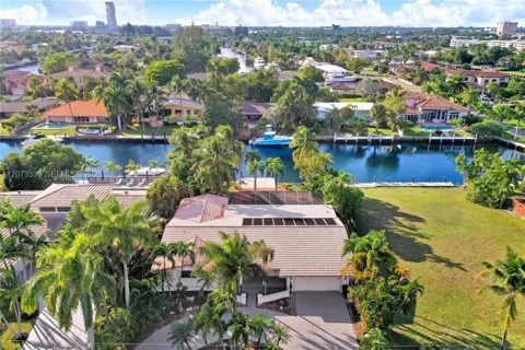 612 Hibiscus Dr