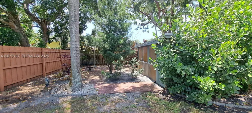1644 NE 33rd St #B Oakland Park, FL 33334