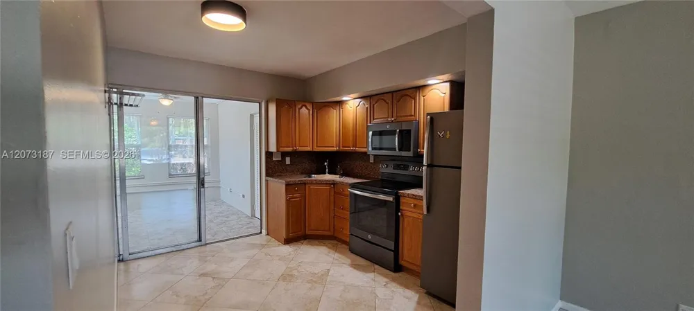 1644 NE 33rd St #B Oakland Park, FL 33334