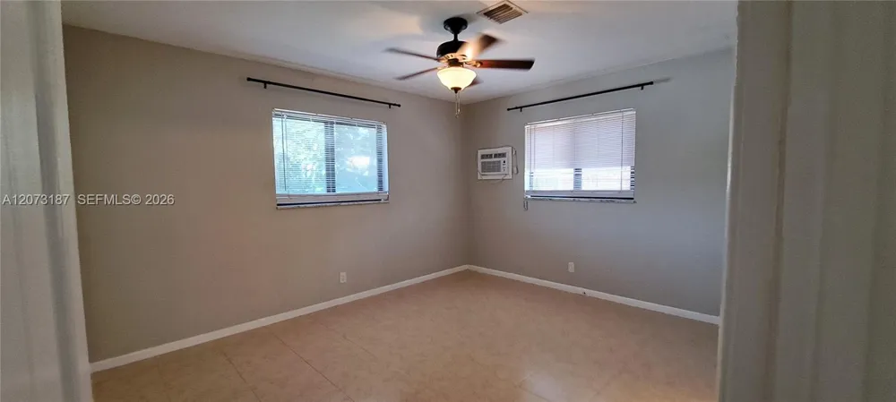 1644 NE 33rd St #B Oakland Park, FL 33334