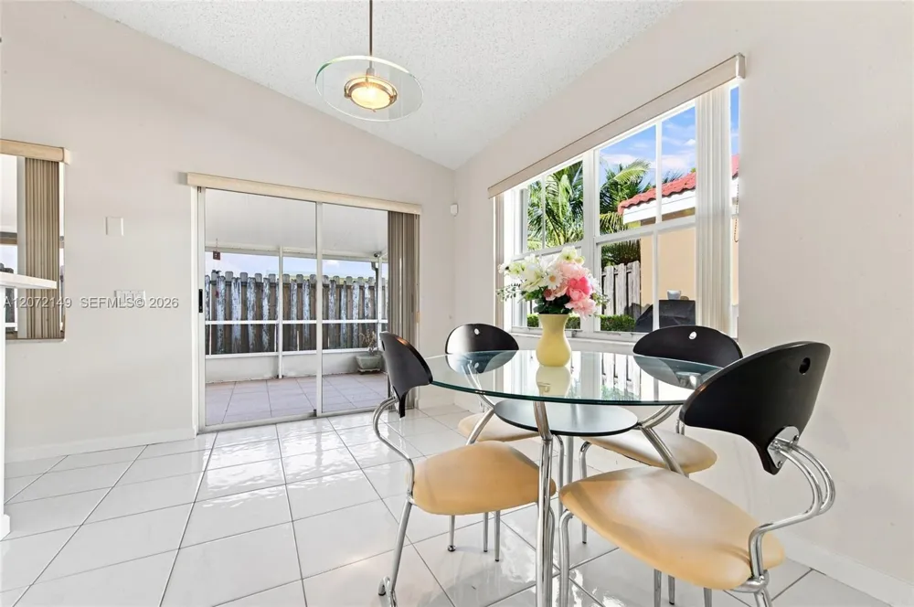 7336 Granada Way Margate, FL 33063