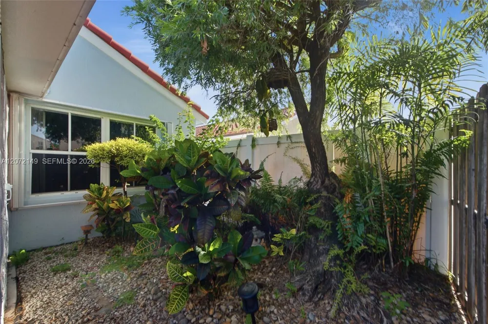 7336 Granada Way Margate, FL 33063