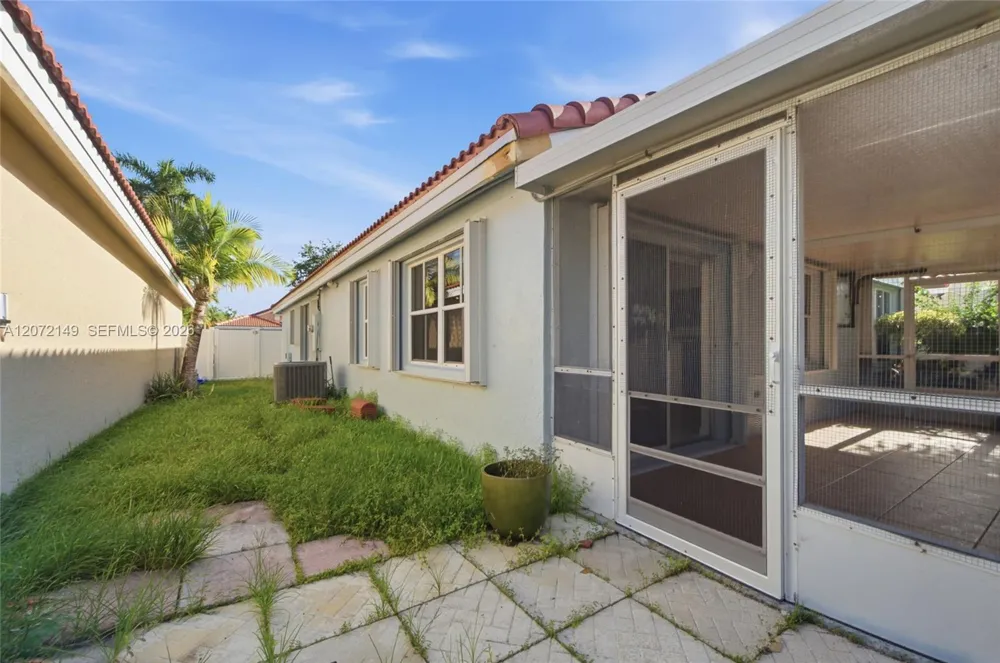 7336 Granada Way Margate, FL 33063