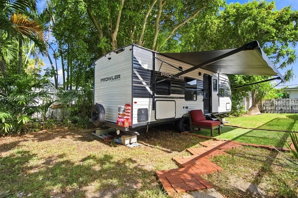 20001 Ranch Rd Cutler Bay, FL 33189