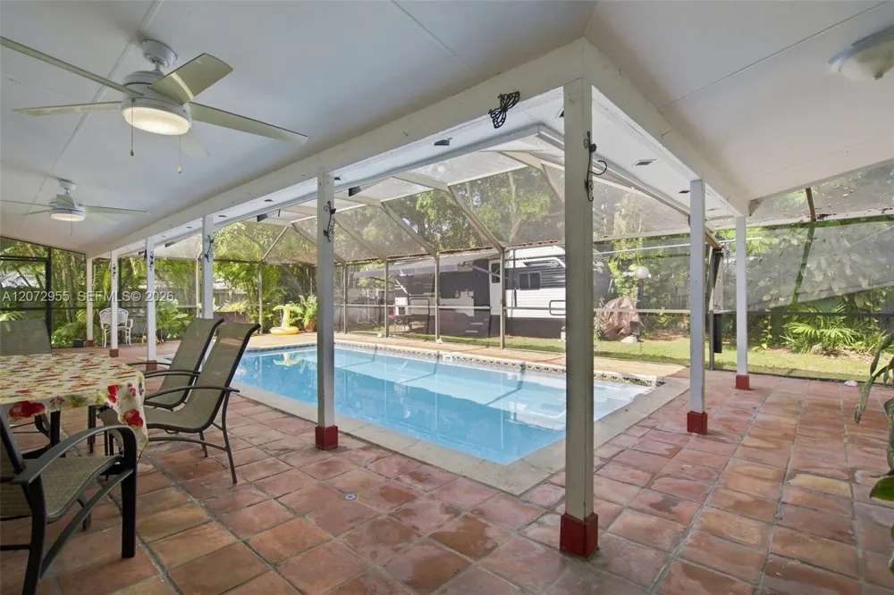 20001 Ranch Rd Cutler Bay, FL 33189