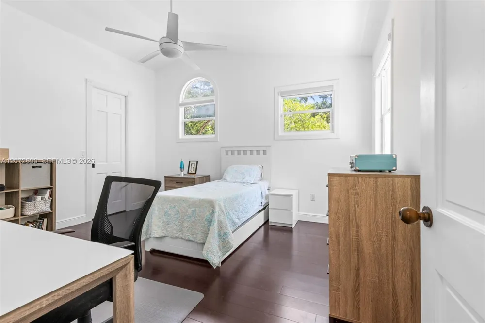 11050 Girasol Ave Coral Gables, FL 33156