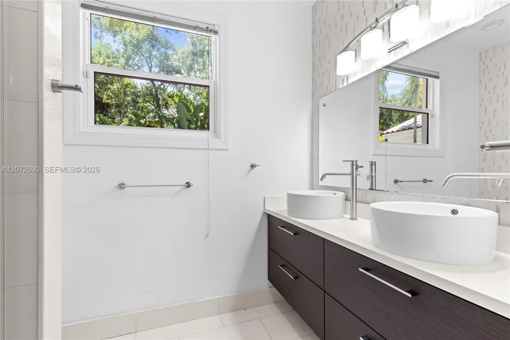 11050 Girasol Ave Coral Gables, FL 33156
