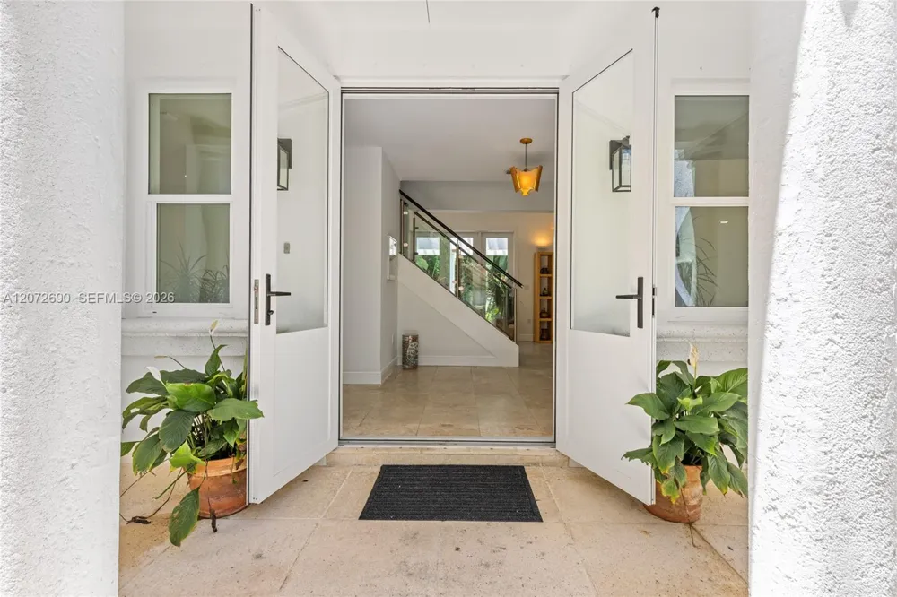 11050 Girasol Ave Coral Gables, FL 33156