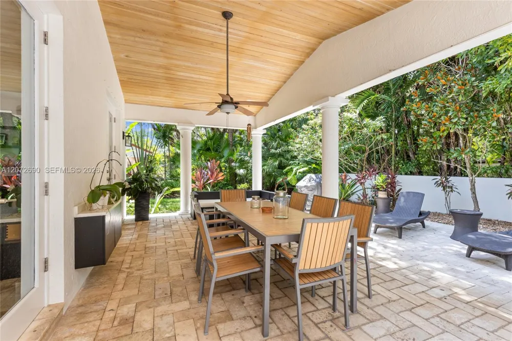 11050 Girasol Ave Coral Gables, FL 33156
