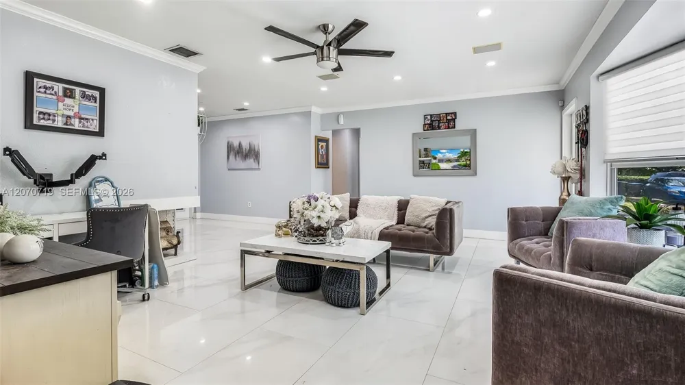 6901 SW 29th St Miramar, FL 33023