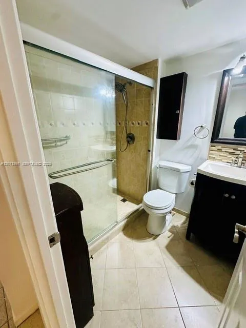 Address Not Shown Oakland Park, FL 33309