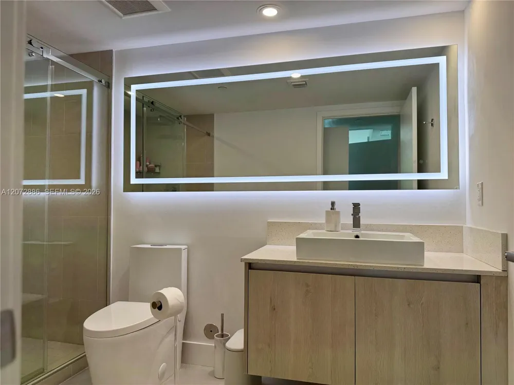 13800 Highland Dr #307 North Miami Beach, FL 33181