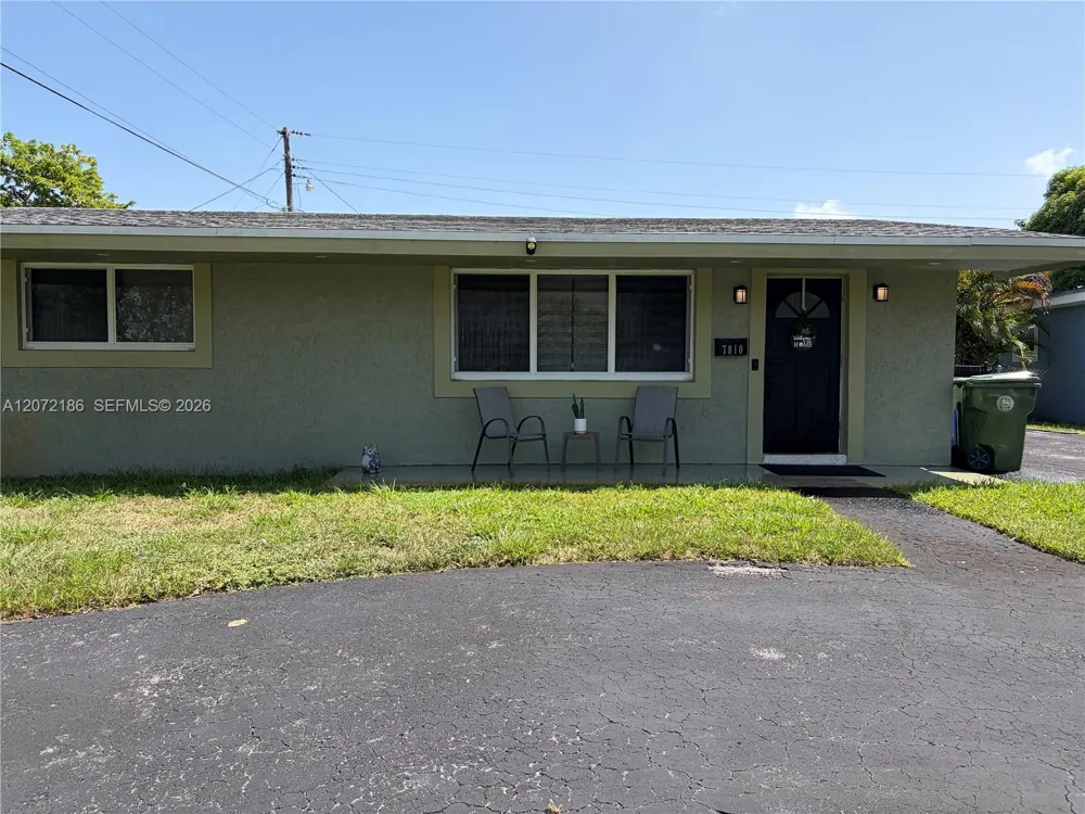 7810 NW 11th Ct Pembroke Pines, FL 33024