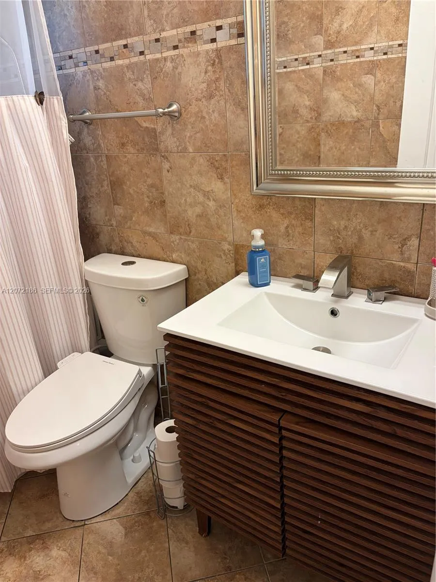 7810 NW 11th Ct Pembroke Pines, FL 33024