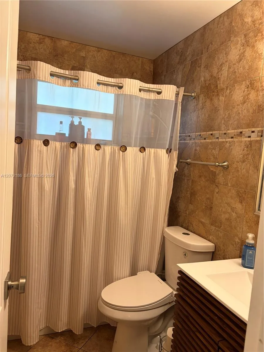 7810 NW 11th Ct Pembroke Pines, FL 33024