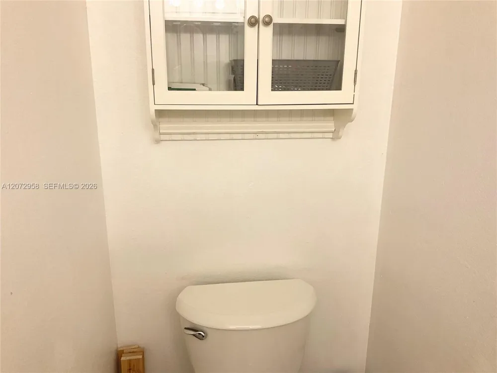 17901 NW 68th Ave #T207 Hialeah, FL 33015