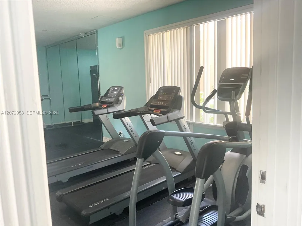 17901 NW 68th Ave #T207 Hialeah, FL 33015
