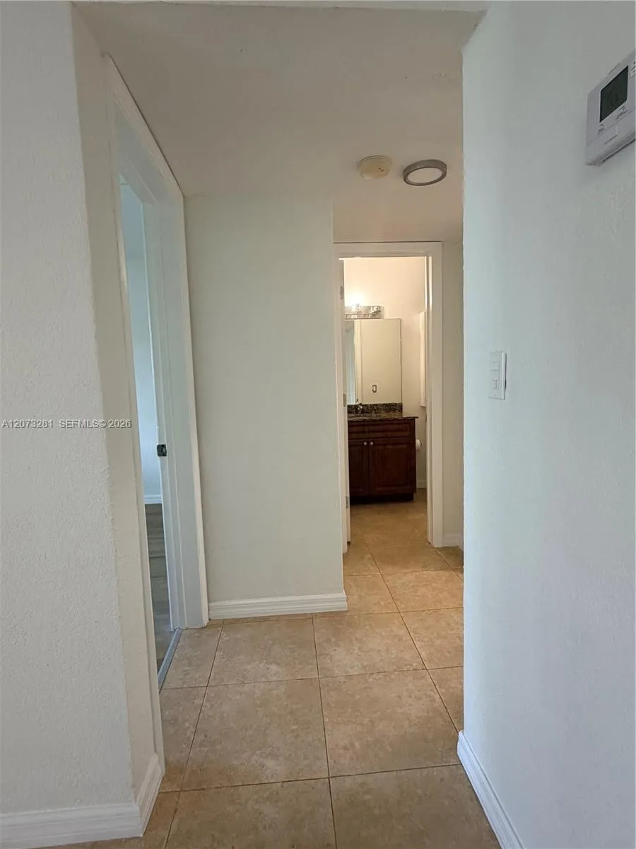 14500 SW 88th Ave #220 Palmetto Bay, FL 33176