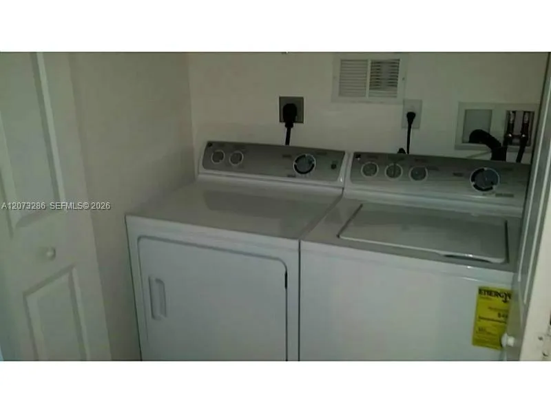 10800 NW 88th Ter #102 Doral, FL 33178
