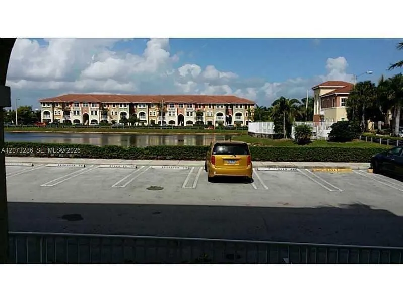 10800 NW 88th Ter #102 Doral, FL 33178